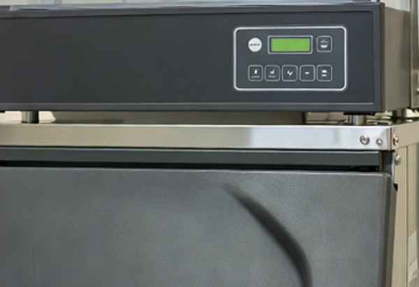 Tube ice machines